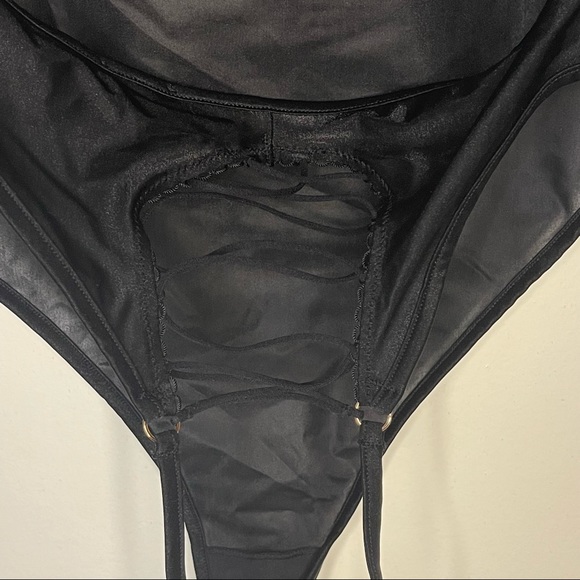 Savage Fenty Open Back Teddy - Picture 4 of 9